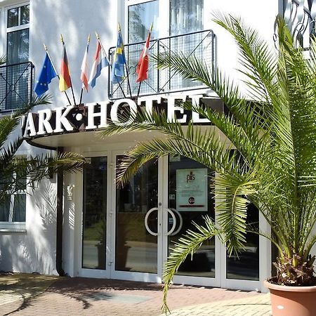 Park Hotel Sellin エクステリア 写真