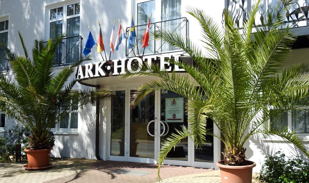Park Hotel Sellin エクステリア 写真