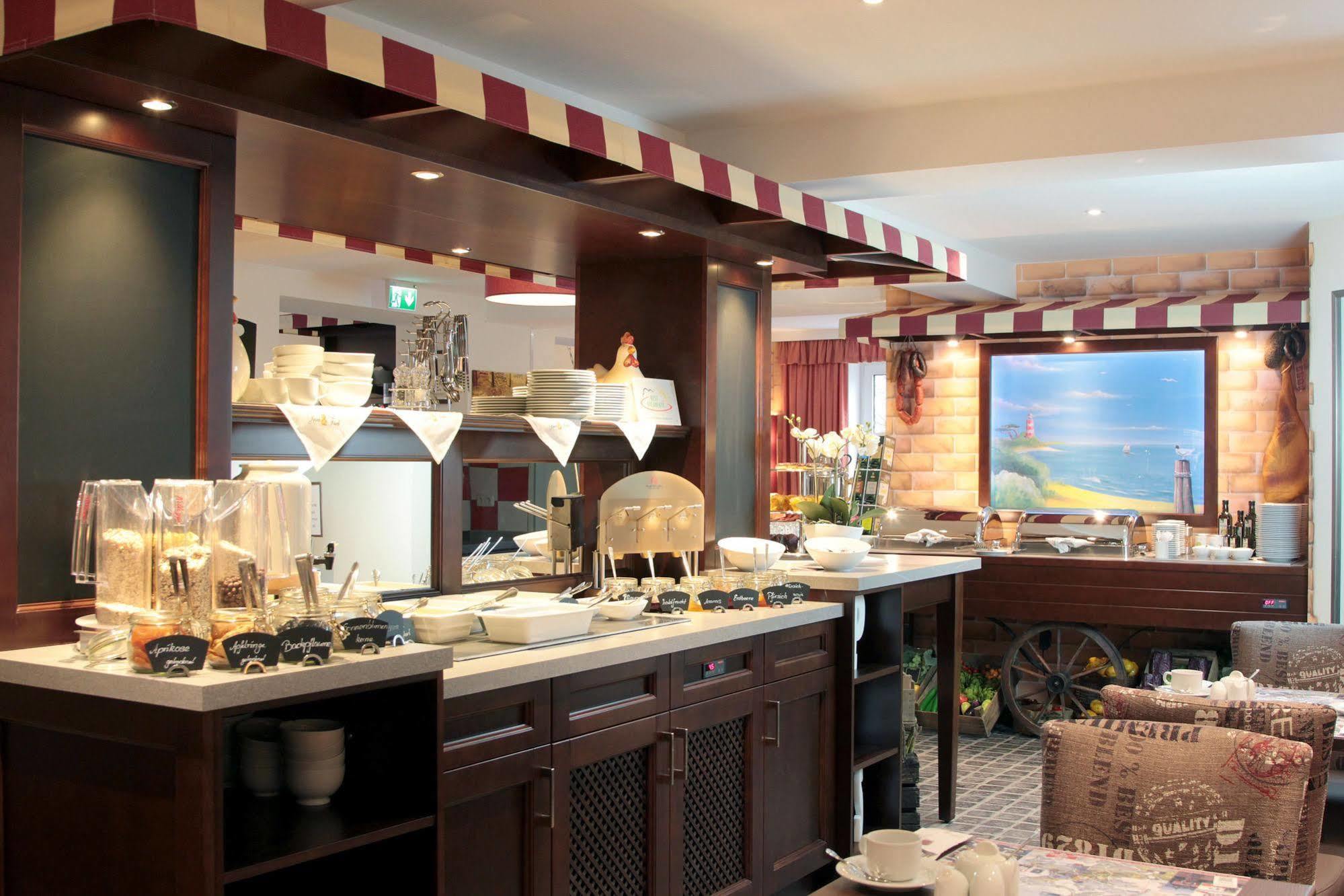 Park Hotel Sellin エクステリア 写真